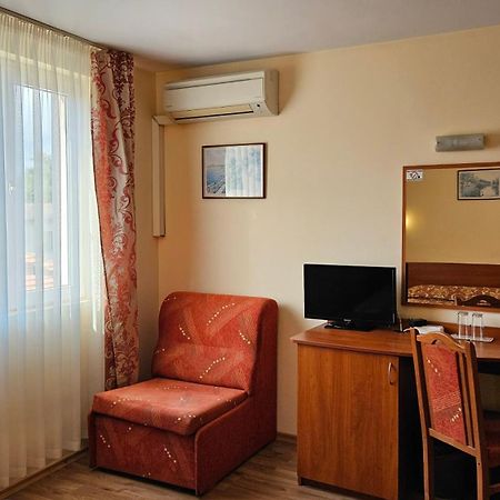 Caprice Family Hotel Warna Zewnętrze zdjęcie