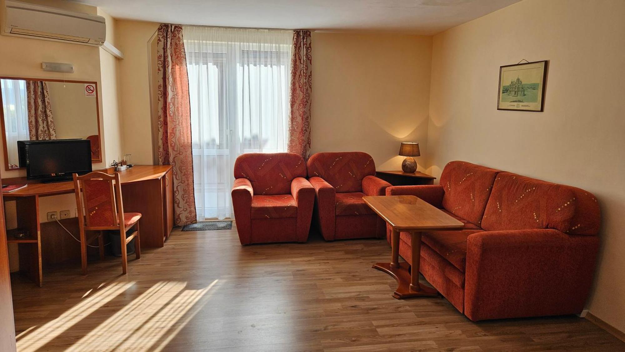 Caprice Family Hotel Warna Zewnętrze zdjęcie