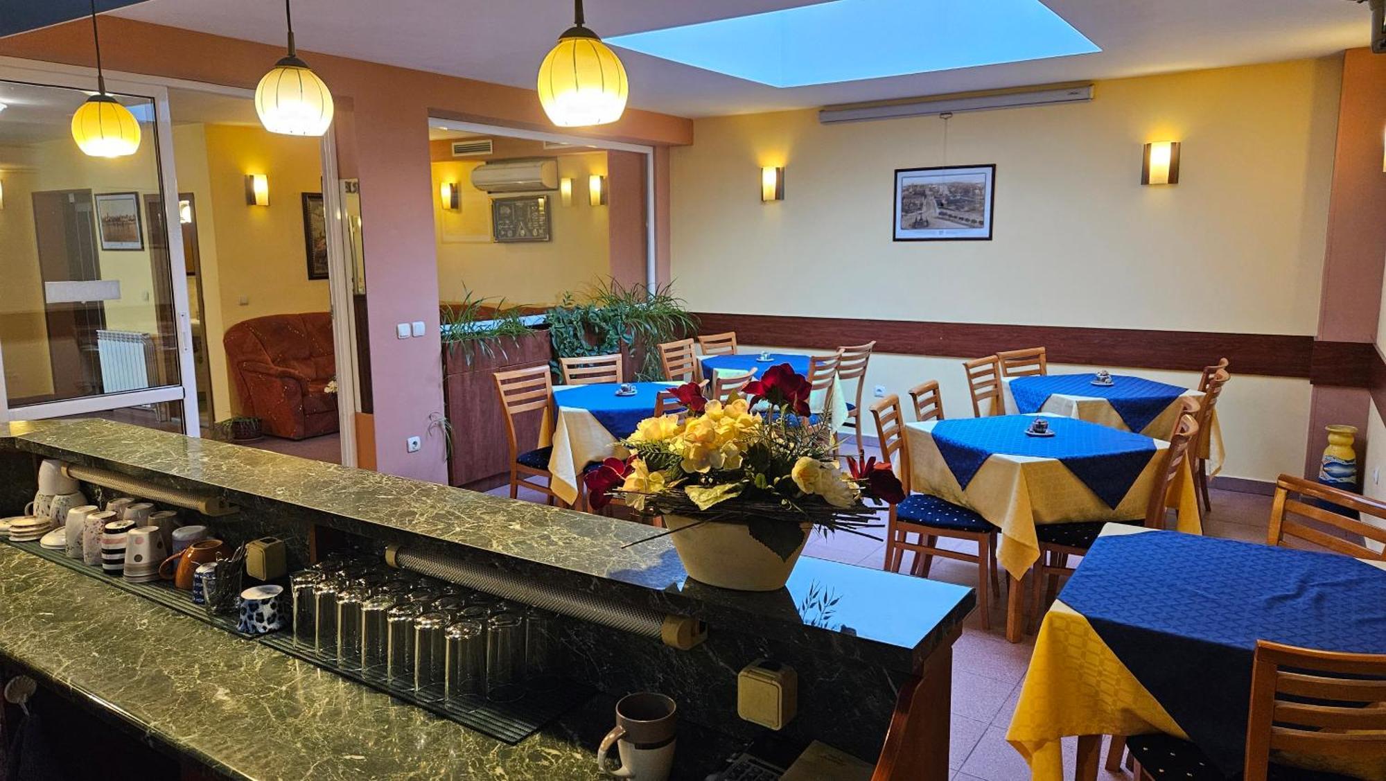 Caprice Family Hotel Warna Zewnętrze zdjęcie